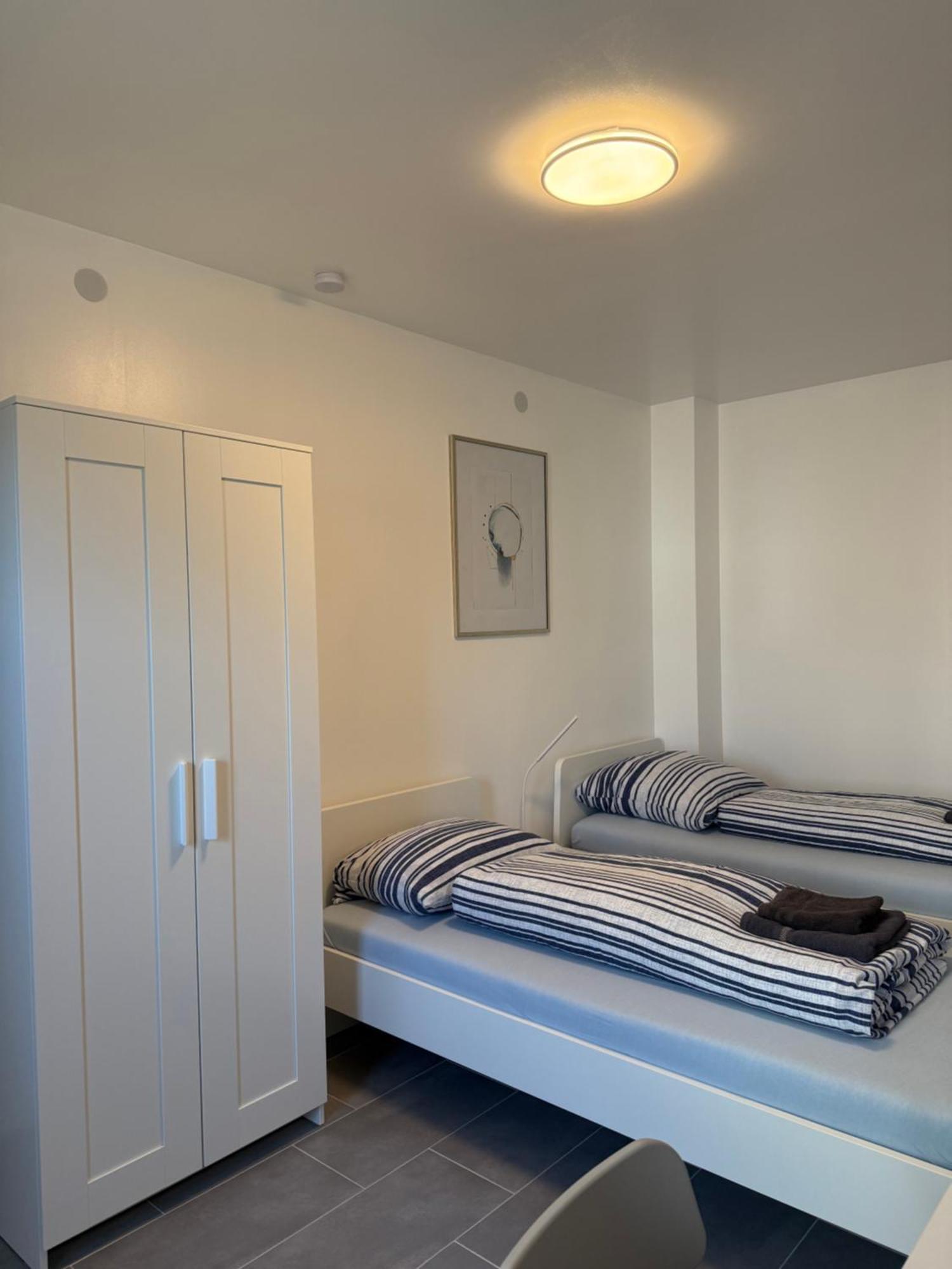 Ferienwohnung Uebernachtung By Tag Kassel Exterior foto